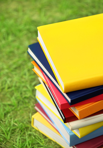 Education-Quizzes-Pile-Of-Books